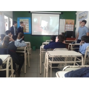 DEL PROBLEMA A LA SOLUCIÓN, charla a cargo de alumnos de 5to. año "A"